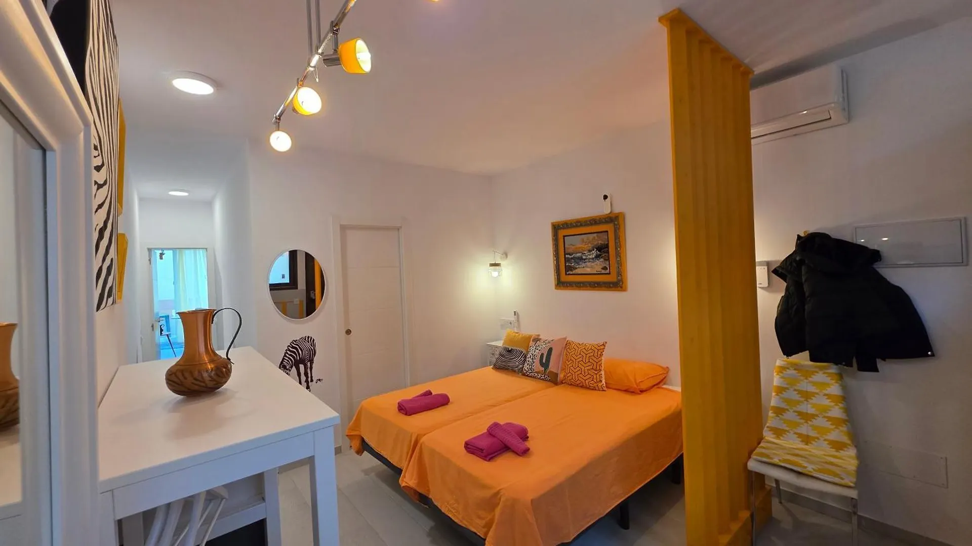 Apartment Picasso Huelin Malaga 250M From Beach