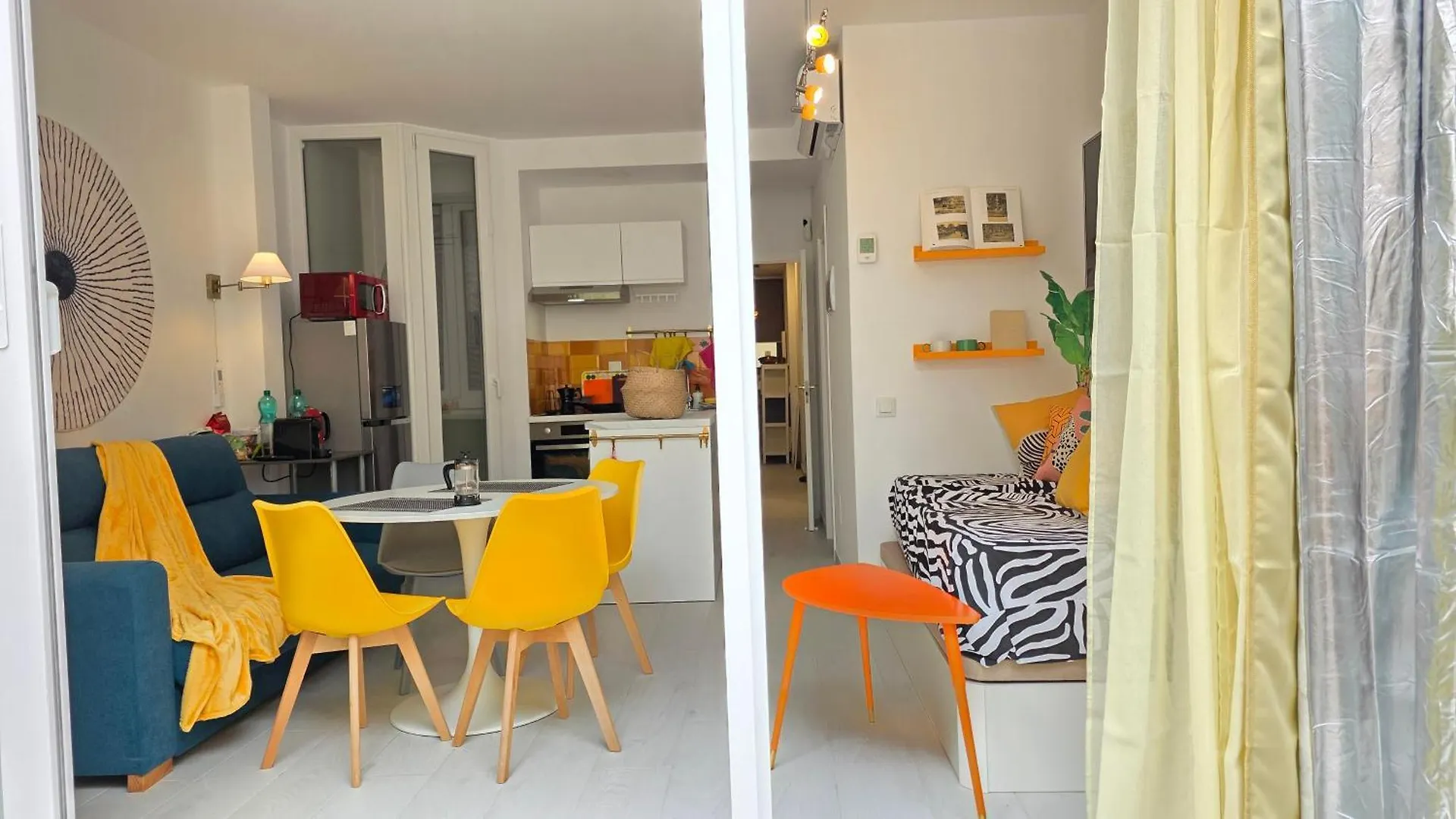Picasso Huelin Malaga 250M From Beach Spain