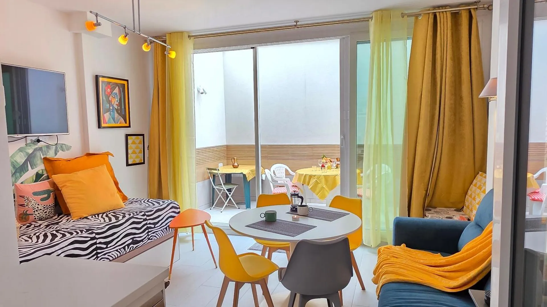 Apartment Picasso Huelin Malaga 250M From Beach