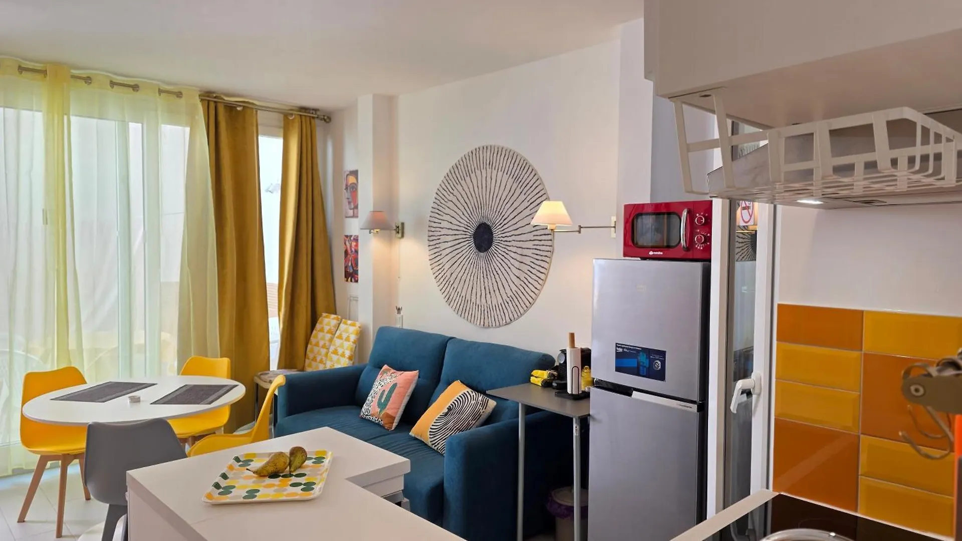 Picasso Huelin Malaga 250M From Beach 0*,
